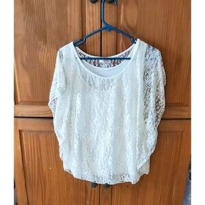Lavish Lined White Lace Butterfly Sleeve Top Size Large Vintage
